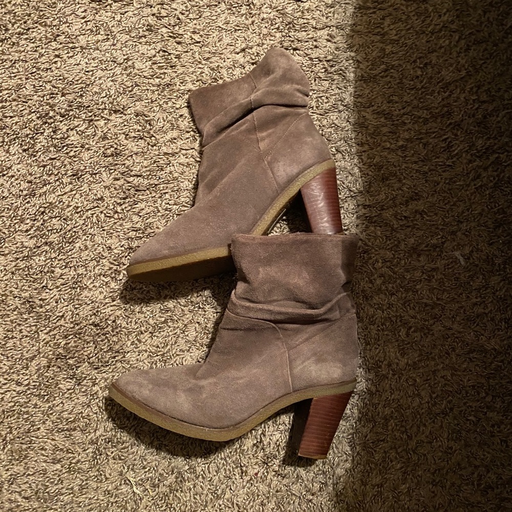 *Donated* Vince Camuto-Beige Suede Ankle Boots